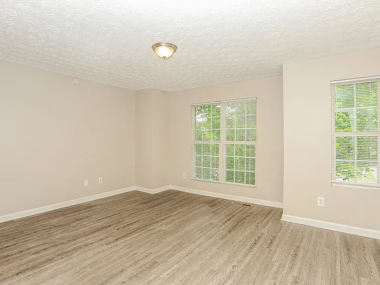 5621 Union Pointe Dr — Photo 11