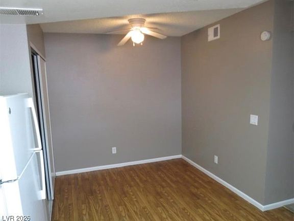 5th image of 574 Roxella Ln APT C