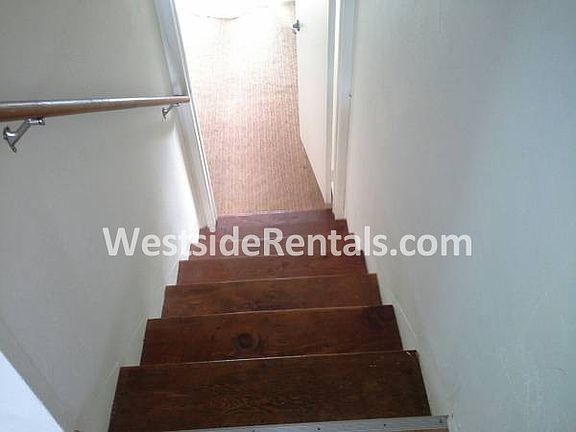 4th image of 4581 Saratoga Ave