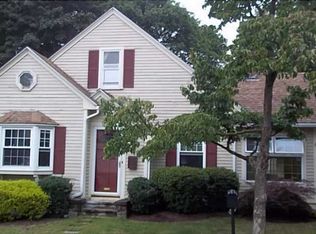 17 Beauregard Ave, Lincoln, RI 02865