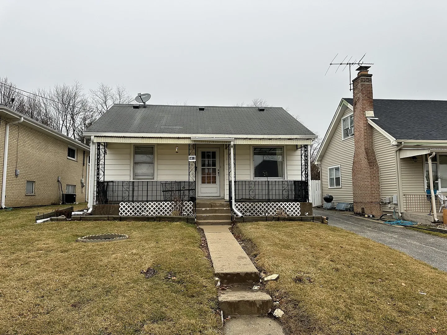 5812 W Maple Ave photo 1