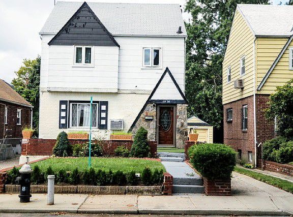 2nd image of 11520 223rd St