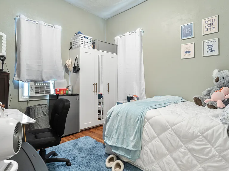 82 Hawley St #1H — Photo 14