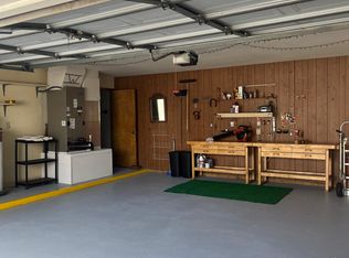 37028 Lake Yale Pl, Grand Island, FL 32735