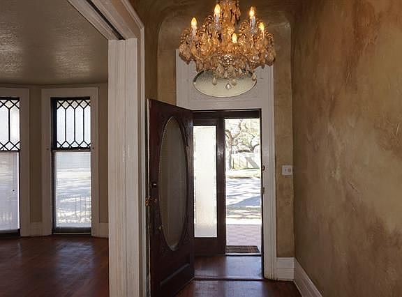 4th image of 816 N Carrollton Ave APT C