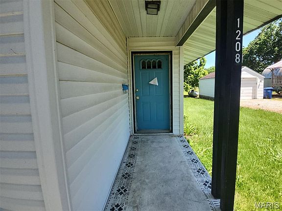 5th image of 1208 Thomasville Rd