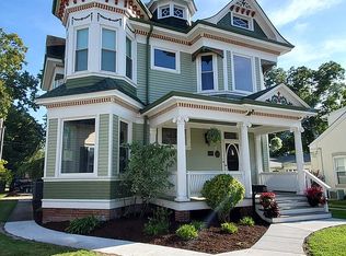 52 W Main St, Mascoutah, IL