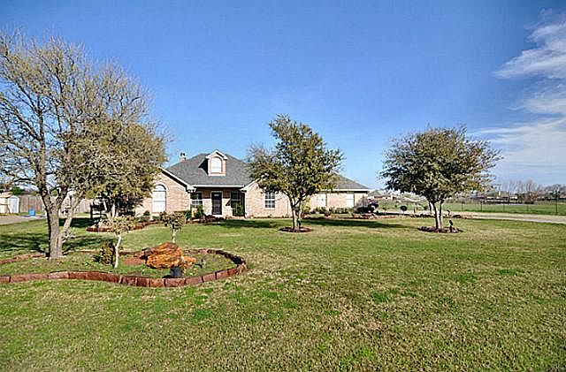 1st image of 1311 Squires Ln