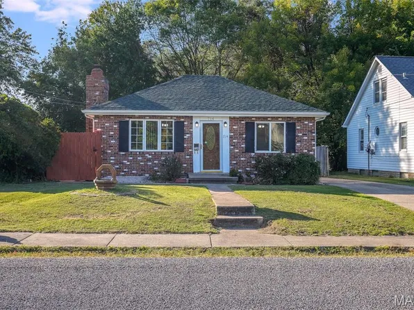 714 Lillian St, Collinsville, IL 62234