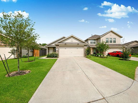 3rd image of 17847 Pemswood Dr