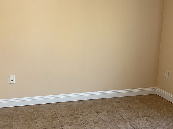 5th image of 8133 San Gabriel Ave #B