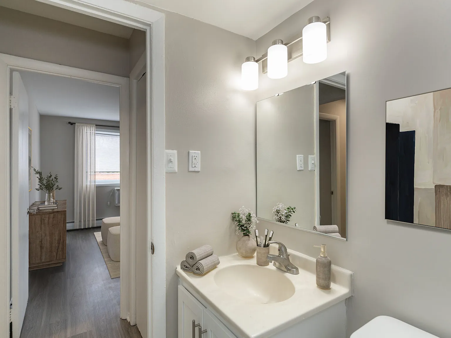 Mason Avenue Apartments — Photo 4