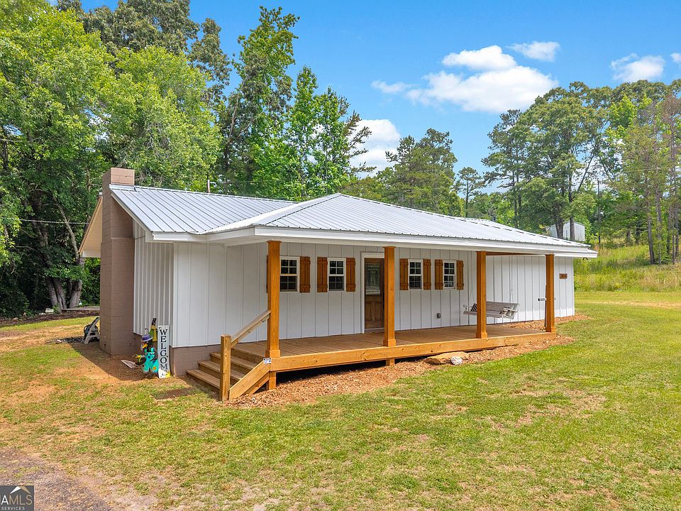 1st image of 3030 Smith McGee Rd