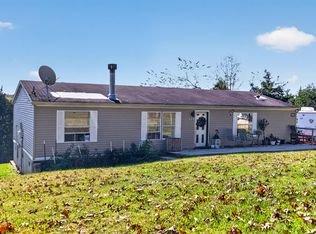830 Arrowhead Lake Rd, Corinth, KY 41010