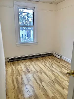 4th image of 145 Hendricks Ave #1