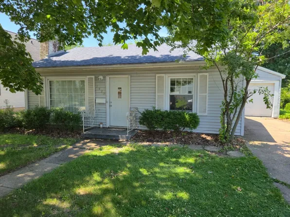 2420 28th St, Rock Island, IL 61201