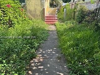 2nd image of 3016-20 SW 26th St