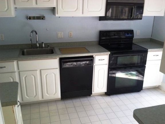 5th image of 11 Thistle Ct