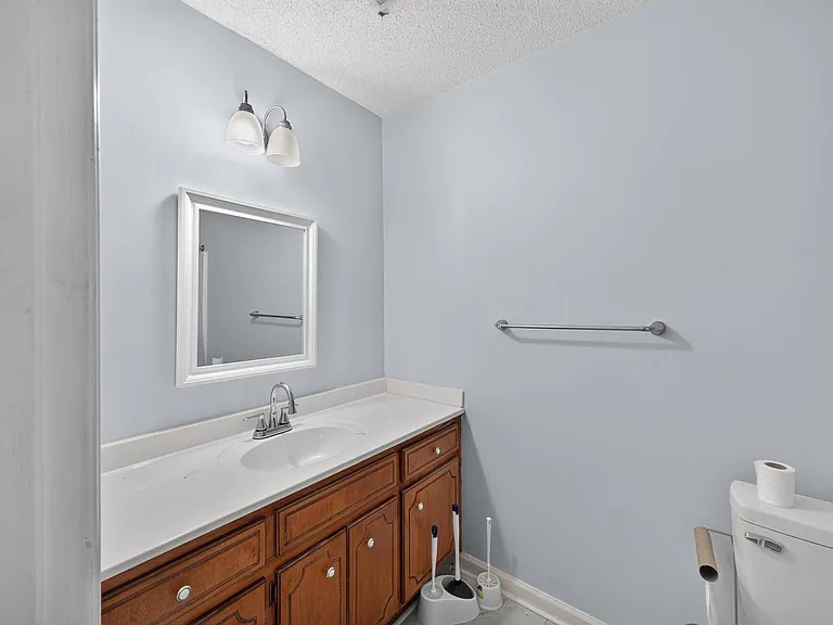4810 Golden Leaf Ln — Photo 12