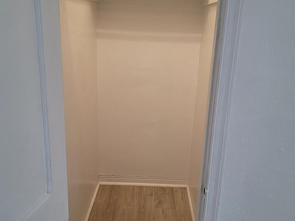 3rd image of 727 Lenox Ave APT 7