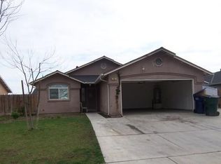 174 Cumberland Ct, Tulare, CA