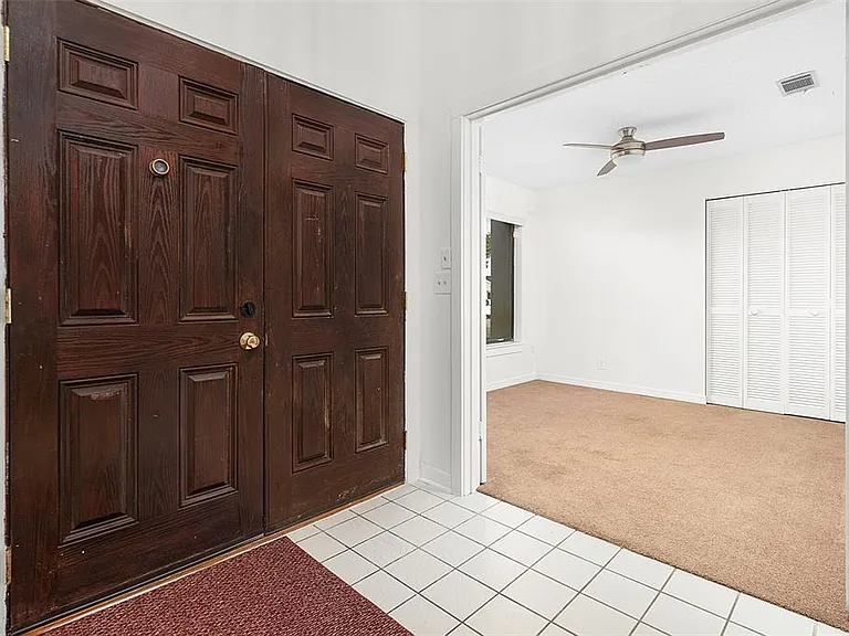 712 E Flag Way — Photo 3