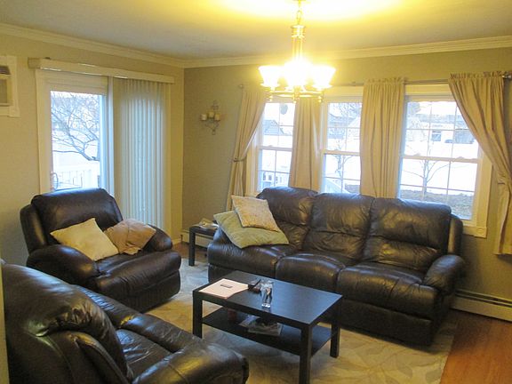 2nd image of 55 Beachwood Dr