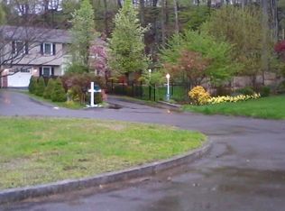 23 Fado Ln, GREENWICH, CT 06807