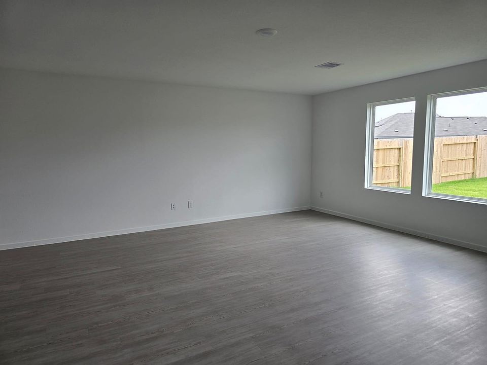 1st image of 26706 Dalmatian Bellflower Dr