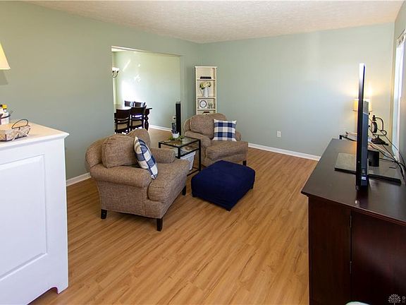 4th image of 793 Park Hill Ct