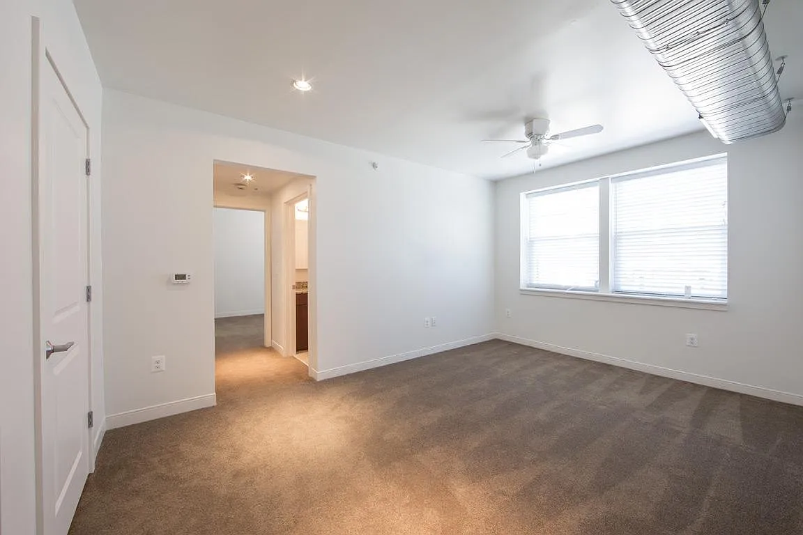 1 bed, 620 sqft, $1,645 — Photo 4