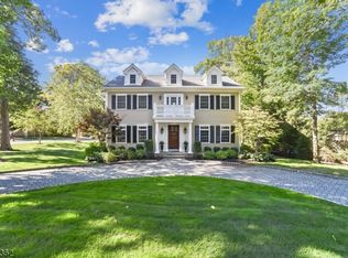 190 Washington Ave, Chatham, NJ 07928