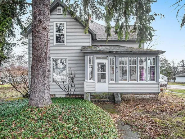 202 N Columbia Ave, Scottville, MI 49454