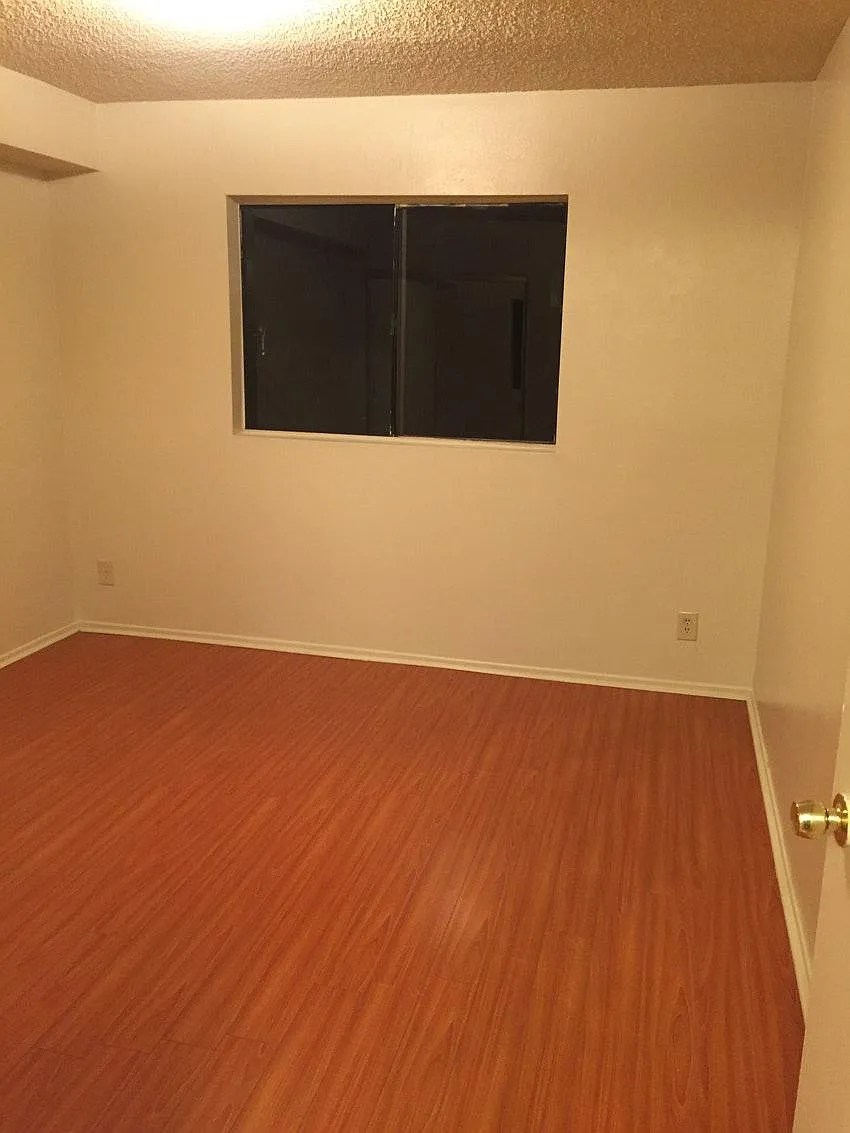 2 bed, 1020 sqft, $2,395 — Photo 4