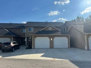 2830 Sand Run Pkwy, Akron, OH 44333