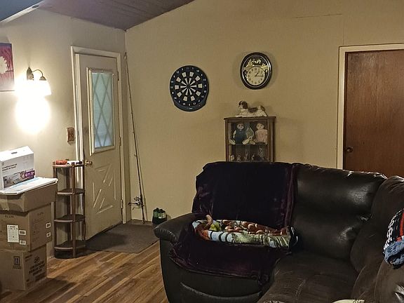2nd image of 12748 43rd St