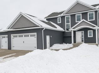 500 3rd St SE, Hayfield, MN 55940