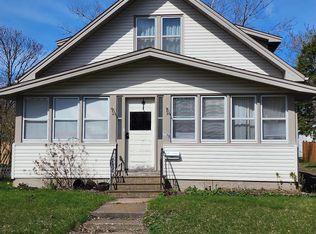 335 10th St, Cloquet, MN 55720
