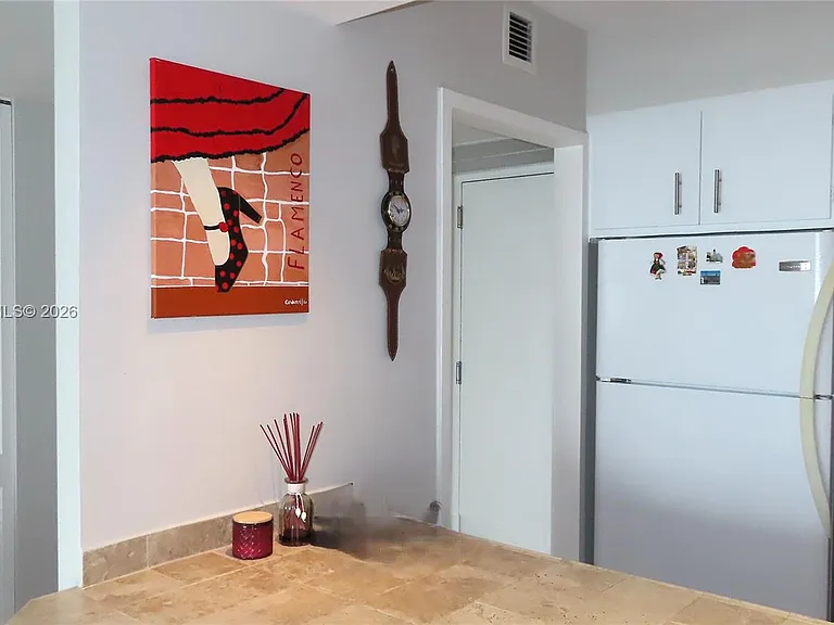 5701 Collins Ave #803 — Photo 10