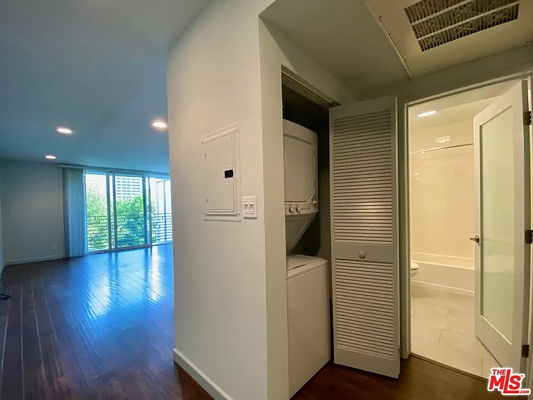 1920 Hillcrest Rd #12 — Photo 18