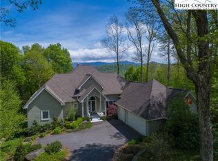 401 Strawberry Ln, Newland, NC 28657