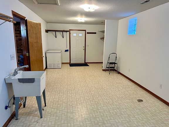 Utility room - photo toward door.