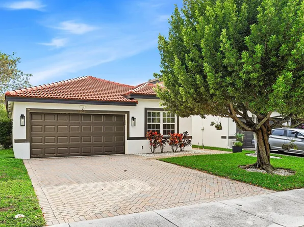 4052 Crescent Creek Place, Coconut Creek, FL 33073