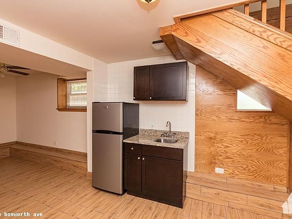 5th image of 3546 N Bosworth Ave #1612