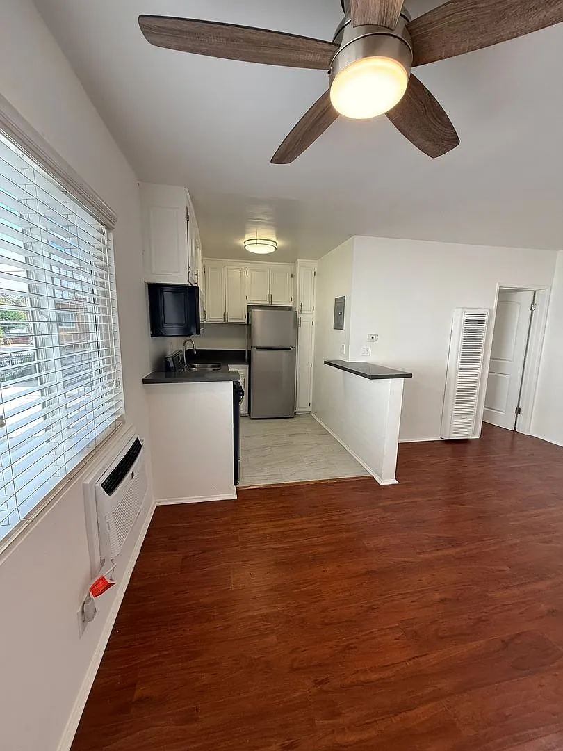 3708 Veteran Ave — Photo 3