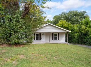 106 Champion Rd, Rossville, GA 30741