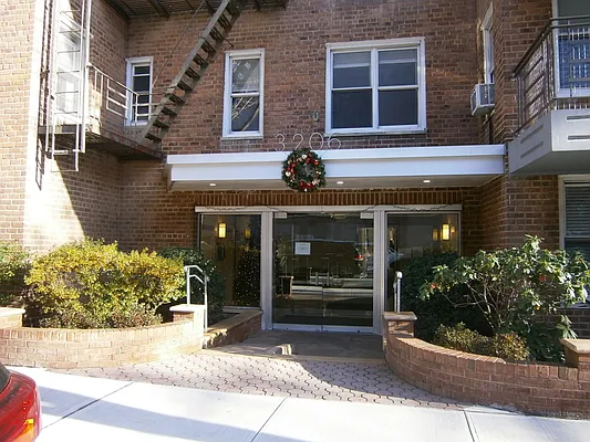 Sold by Robert E. Hill  | media 25