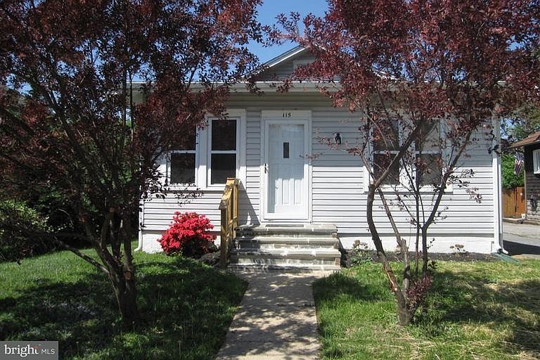 1st image of 115 Locust Ave