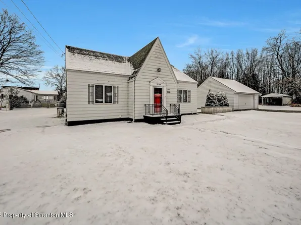 240 Main St, Eynon, PA 18403