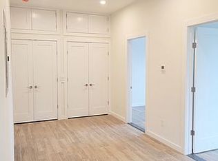 415 Onderdonk Ave #3R, Ridgewood, NY 11385